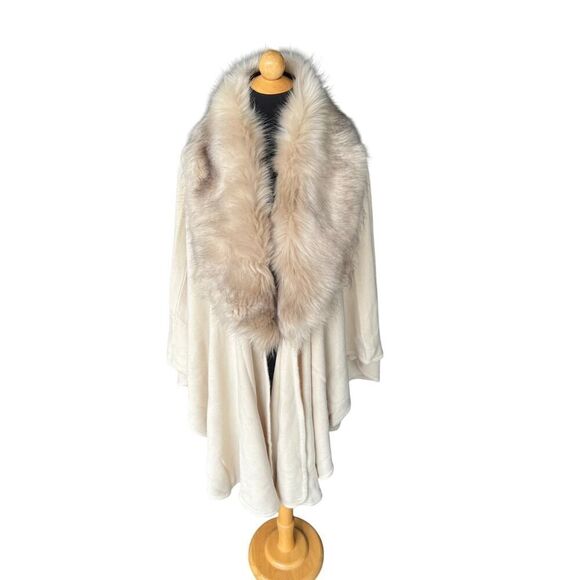 BRAND NEW COCO + CARMEN FAUX FUR JACKET ONE SIZE - Picture 6 of 8